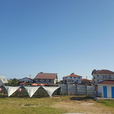 Отель Camping Robinson Вама-Веке Экстерьер фото